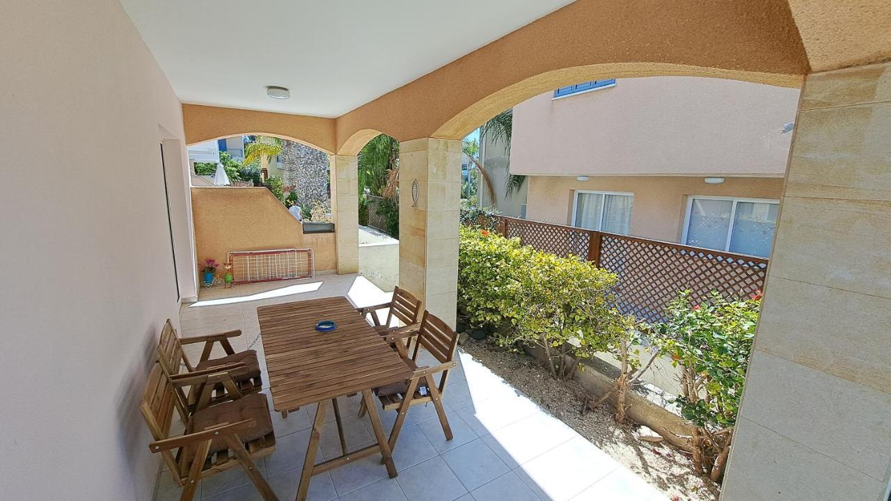 Zom Holiday Apartment Paphos Luaran gambar